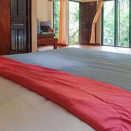 Shanti Toya Ashram Mambat 外观 照片